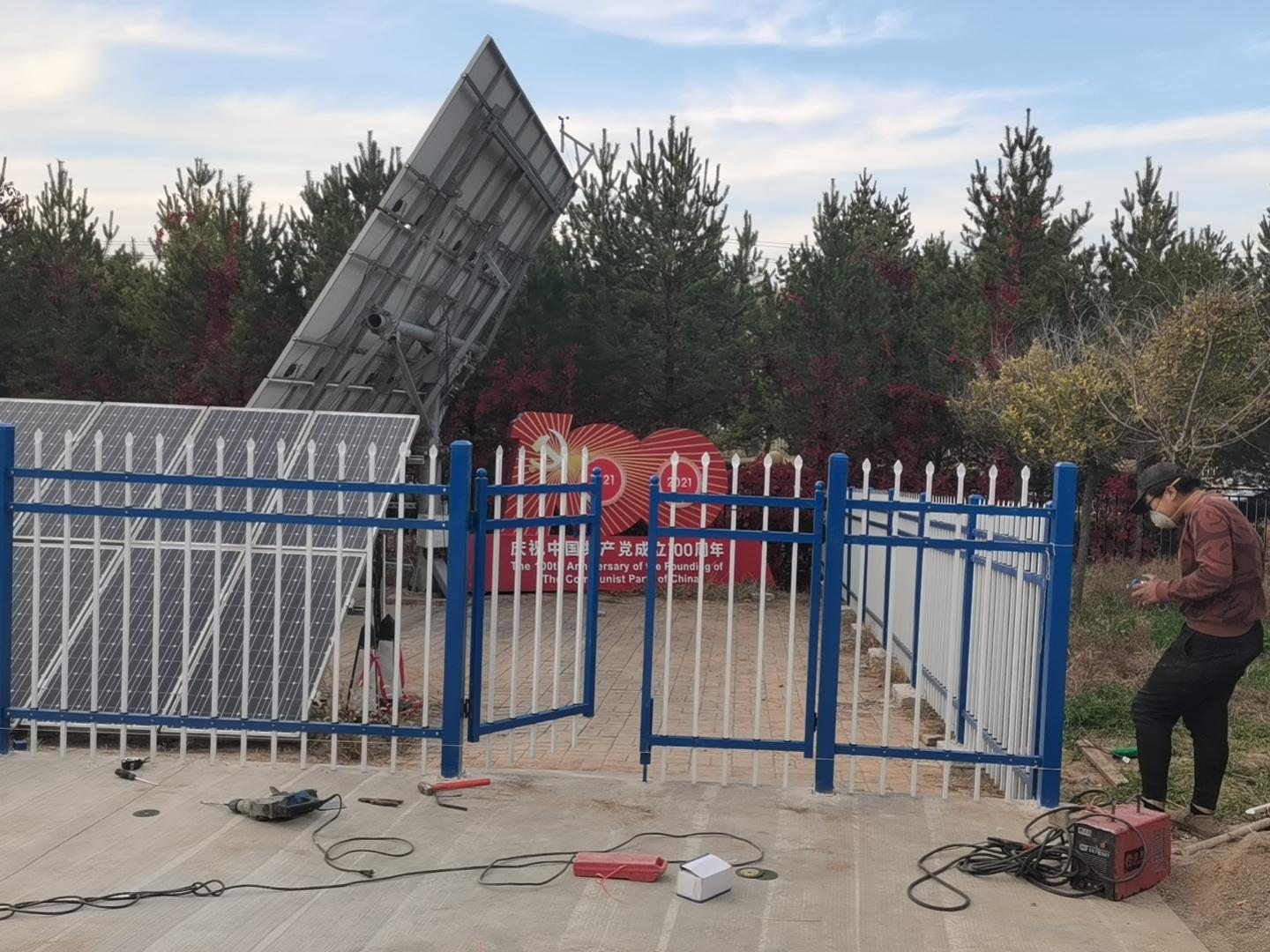 和林內蒙電力科技園區(qū)的光伏圍欄